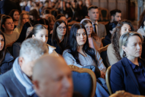 conferinta Rezilienta Romaniei intre fake news si AI - 8
